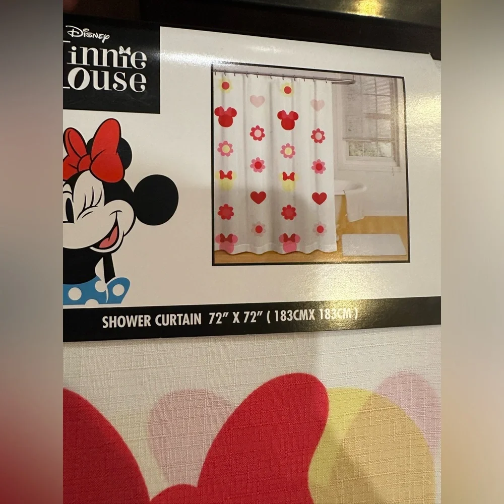 New Disney minnie mouse shower curtain
